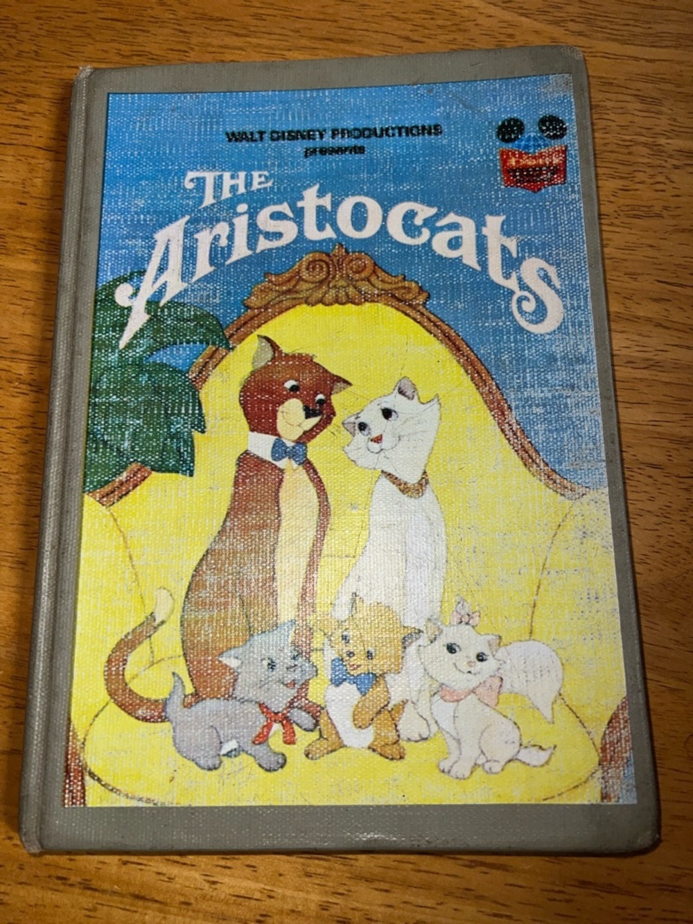 Vintage 1973 Book Disney The Aristocats  - Blue, Yellow, Brown